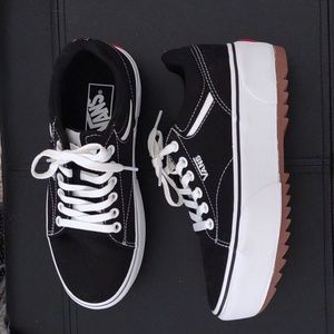 VANS WOMENS SELDAN PLATFORM SNEAKER - BLACK